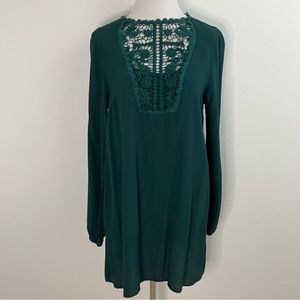 🔴 Stella Laguna Beach | Green Lacey Dress